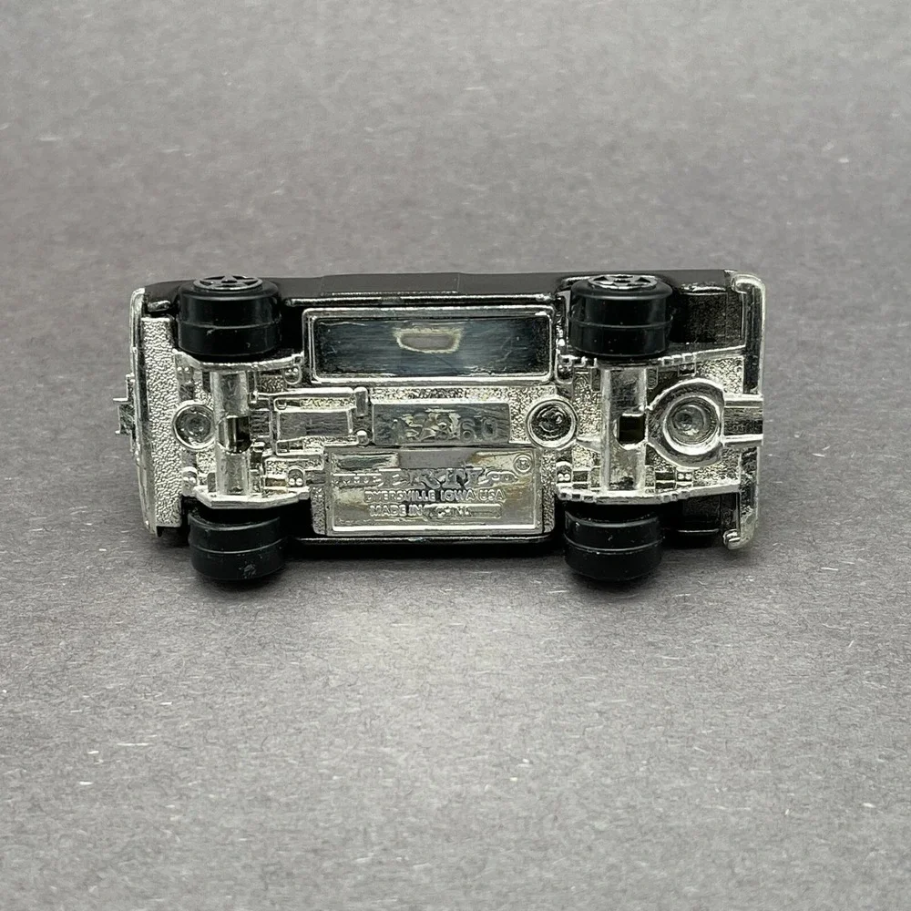 Vintage ERTL Chevrolet Chevy GMC Pickup Truck Metallic Black Diecast 1/64 Scale‎